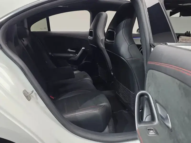 2023 Mercedes-Benz CLA с пробегом 27 928 км