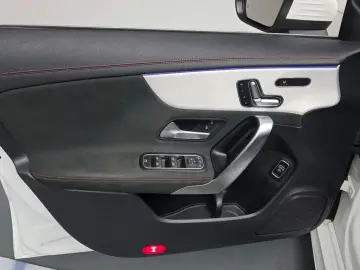 2023 Mercedes-Benz CLA с пробегом 27 928 км
