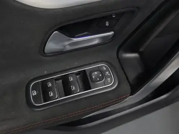 2023 Mercedes-Benz CLA с пробегом 27 928 км