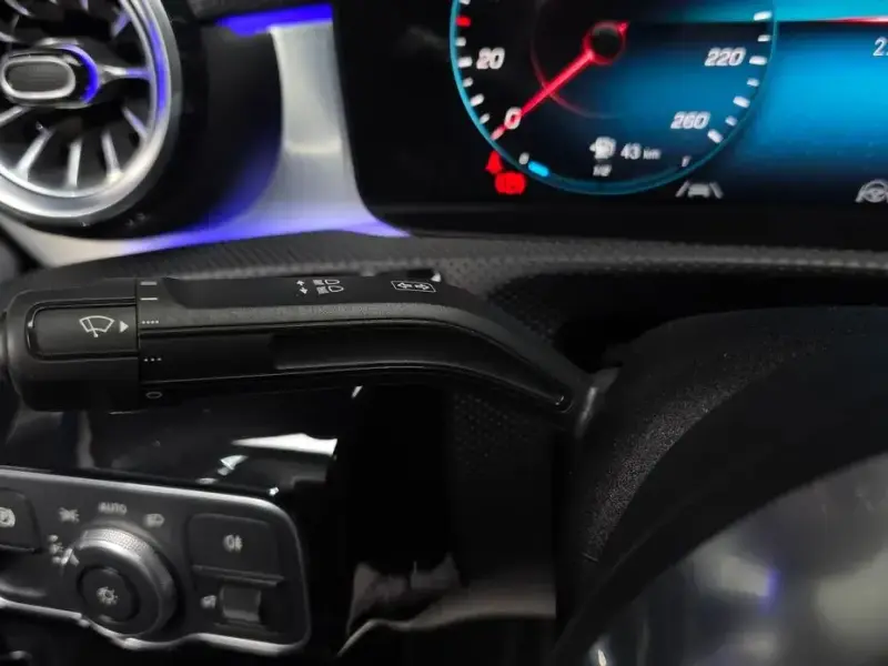 2023 Mercedes-Benz CLA с пробегом 27 928 км