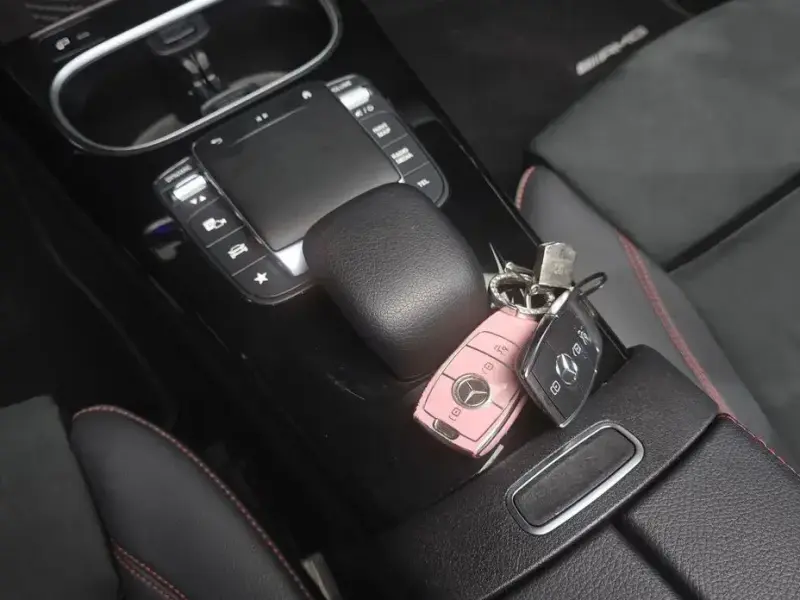 2023 Mercedes-Benz CLA с пробегом 27 928 км