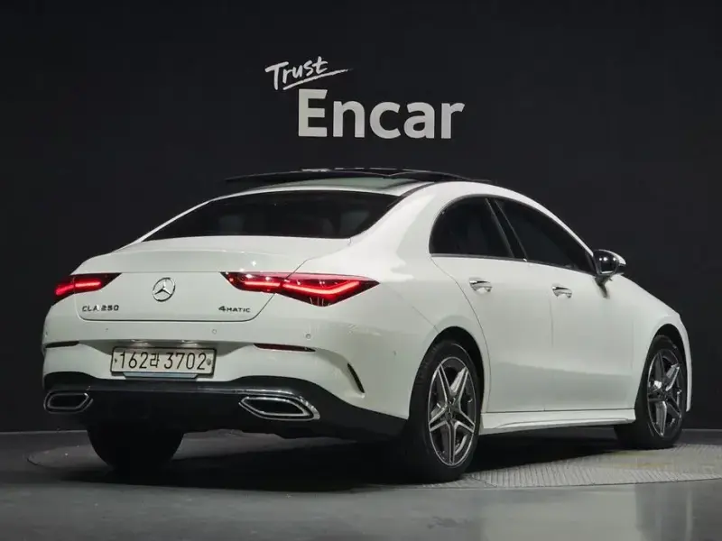 2024 Mercedes-Benz CLA с пробегом 9 830 км