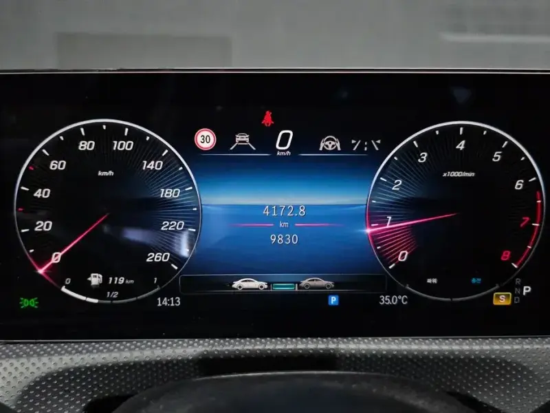 2024 Mercedes-Benz CLA с пробегом 9 830 км