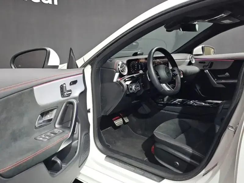 2024 Mercedes-Benz CLA с пробегом 9 830 км