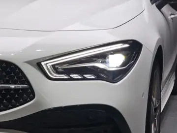 2024 Mercedes-Benz CLA с пробегом 9 830 км