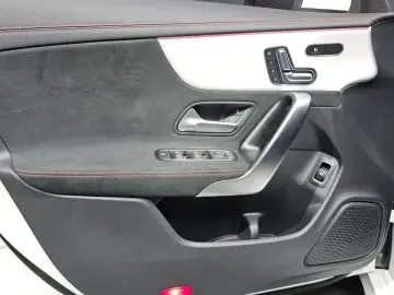 2024 Mercedes-Benz CLA с пробегом 9 830 км