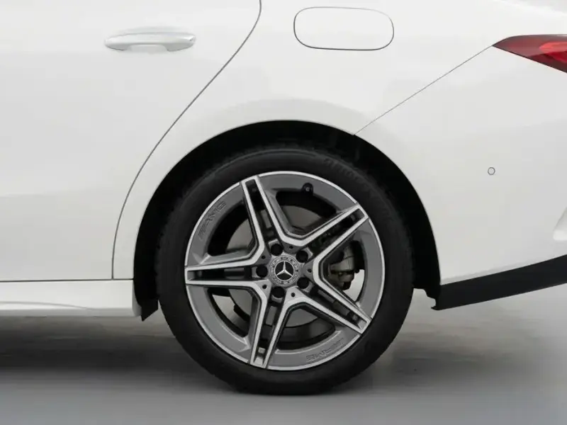 2025 Mercedes-Benz CLA с пробегом 18 666 км