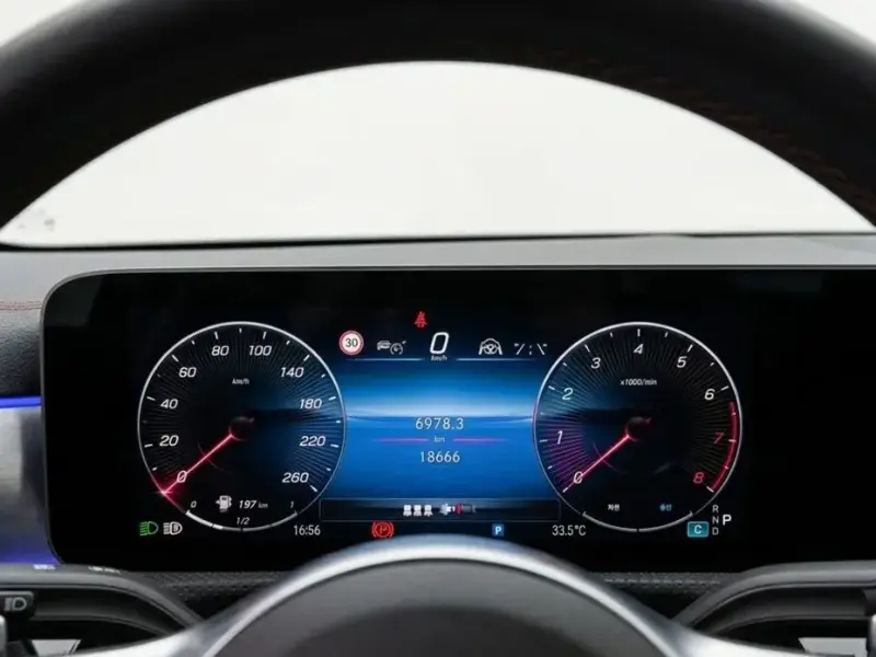 2025 Mercedes-Benz CLA с пробегом 18 666 км