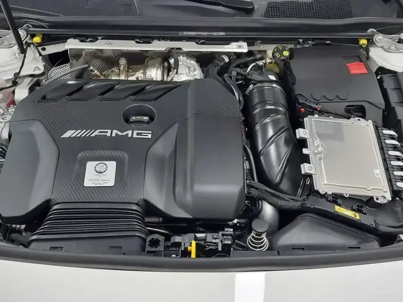 2025 Mercedes-Benz CLA с пробегом 21 км