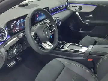 2025 Mercedes-Benz CLA с пробегом 21 км