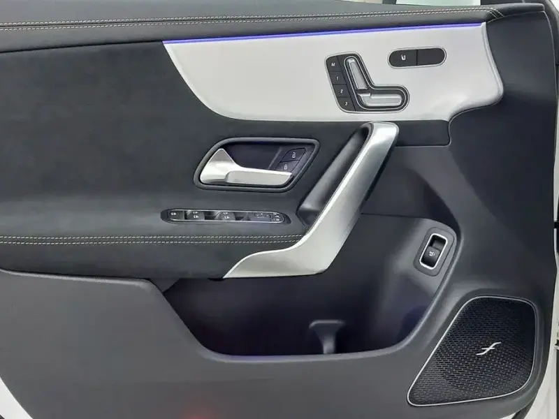 2025 Mercedes-Benz CLA с пробегом 21 км