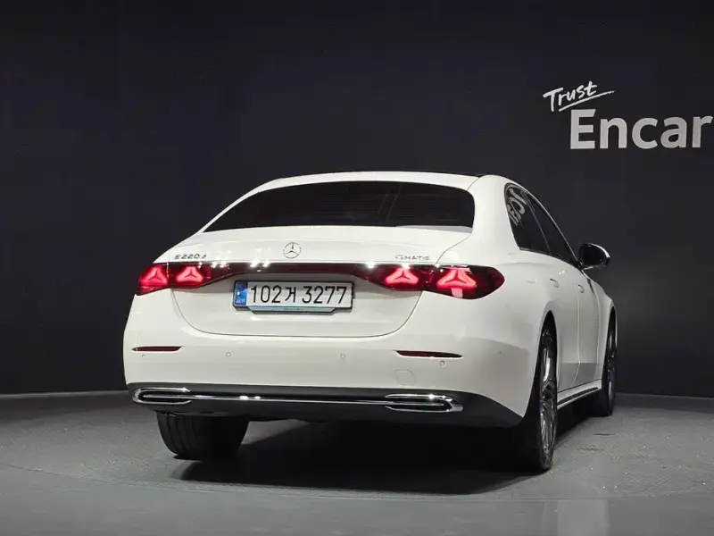 2024 Mercedes-Benz E-Класс с пробегом 39 381 км