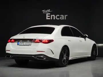 2025 Mercedes-Benz E-Класс с пробегом 9 228 км