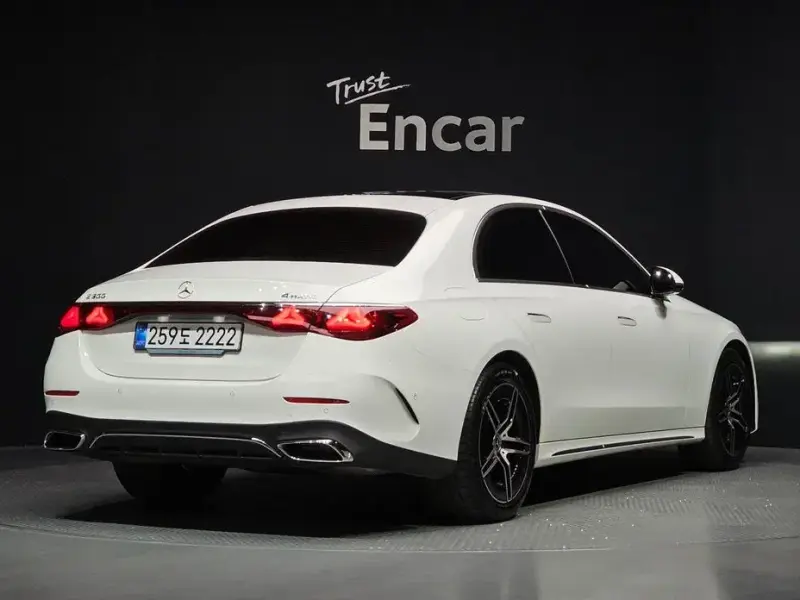 2025 Mercedes-Benz E-Класс с пробегом 9 228 км