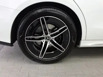 2025 Mercedes-Benz E-Класс с пробегом 9 228 км