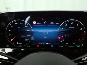 2025 Mercedes-Benz E-Класс с пробегом 9 228 км