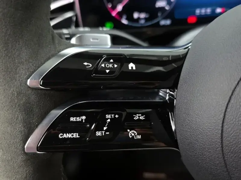 2025 Mercedes-Benz E-Класс с пробегом 9 228 км