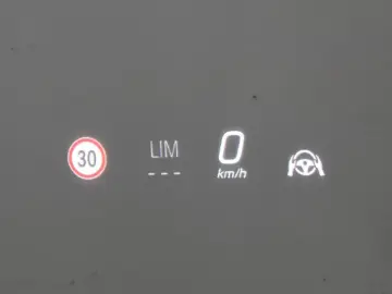 2025 Mercedes-Benz E-Класс с пробегом 9 228 км