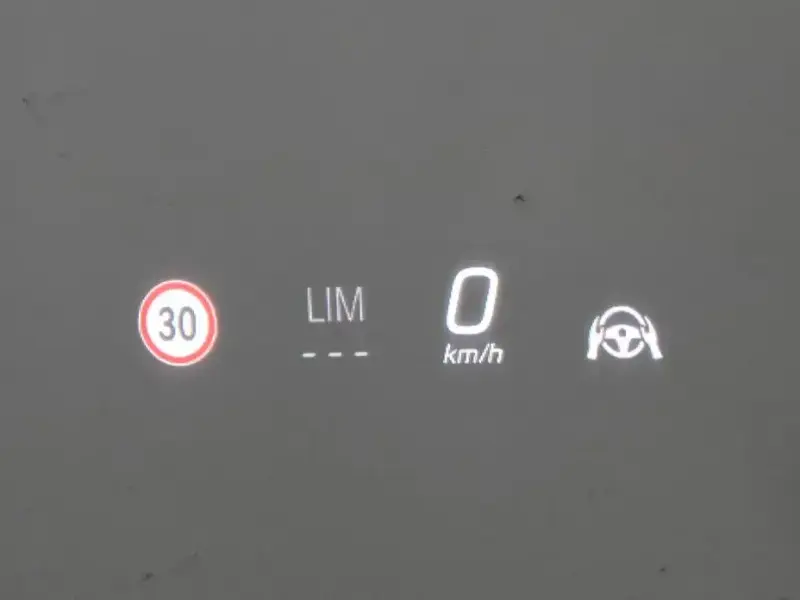 2025 Mercedes-Benz E-Класс с пробегом 9 228 км