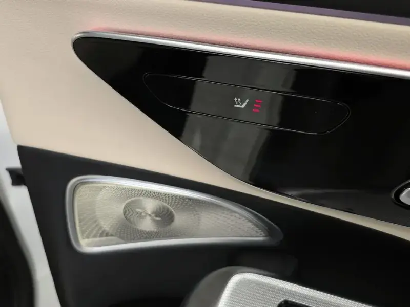 2025 Mercedes-Benz E-Класс с пробегом 9 228 км