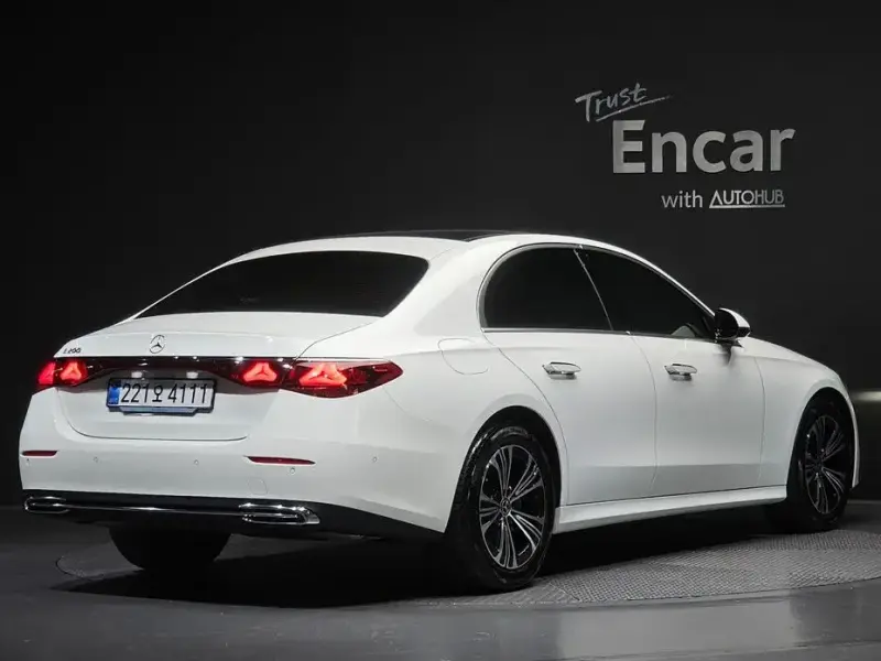 2025 Mercedes-Benz E-Класс с пробегом 14 682 км