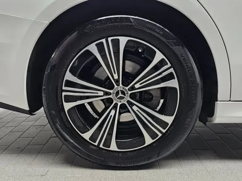 2025 Mercedes-Benz E-Класс с пробегом 14 682 км