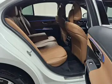 2025 Mercedes-Benz E-Класс с пробегом 14 682 км