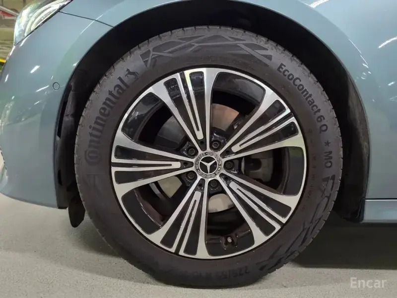 2025 Mercedes-Benz E-Класс с пробегом 7 130 км