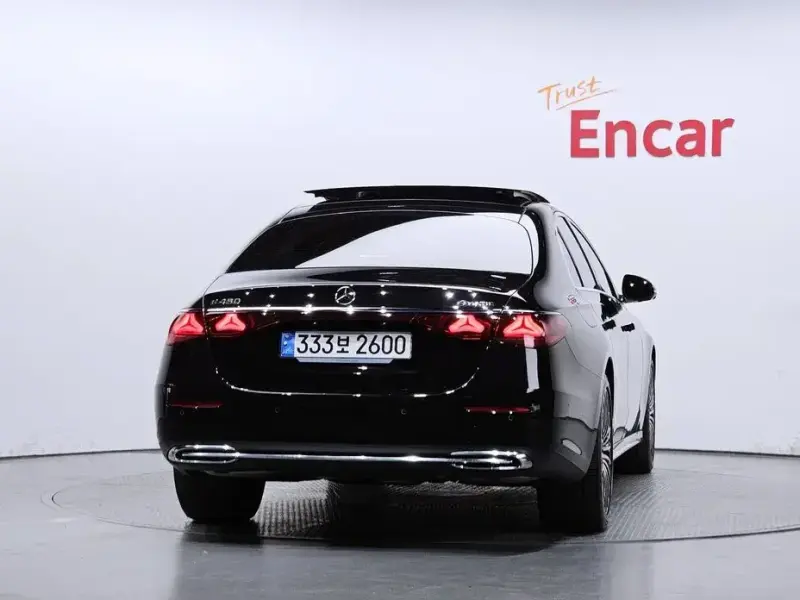 2024 Mercedes-Benz E-Класс с пробегом 9 821 км