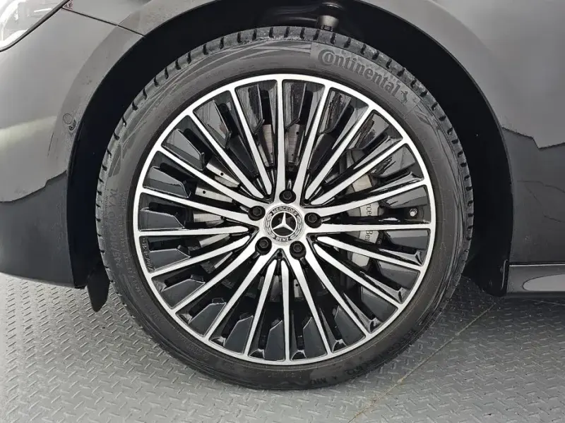 2024 Mercedes-Benz E-Класс с пробегом 9 821 км