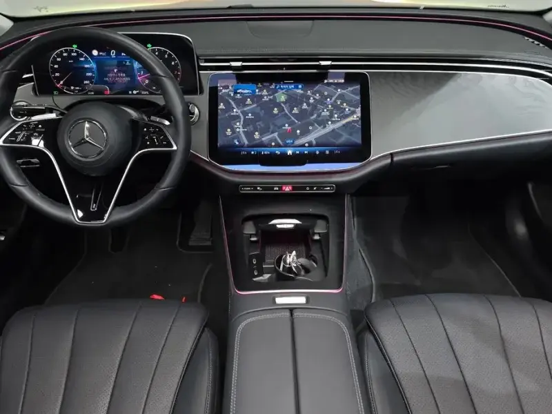 2025 Mercedes-Benz E-Класс с пробегом 8 888 км