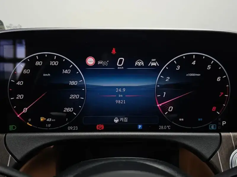 2024 Mercedes-Benz E-Класс с пробегом 9 821 км