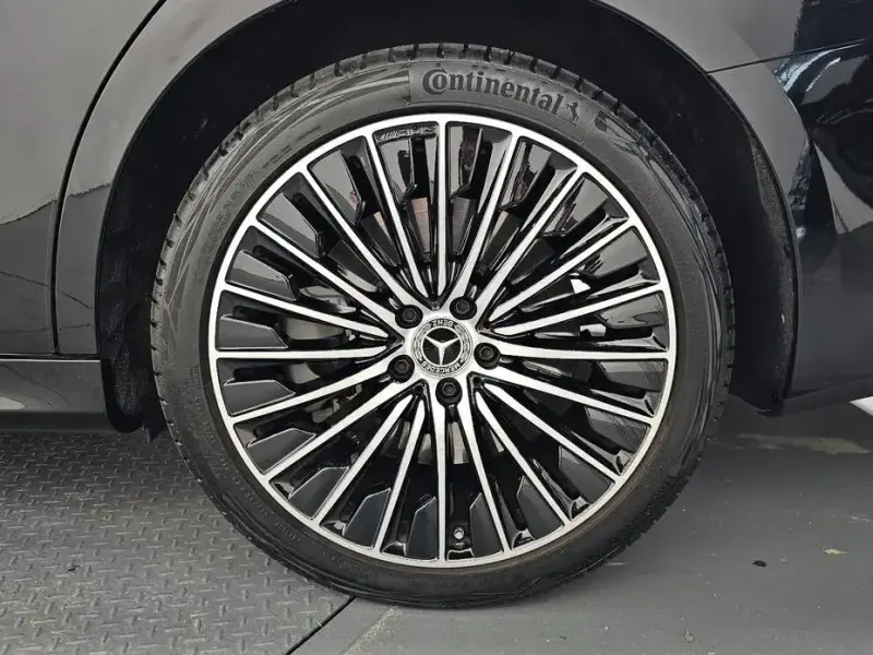 2024 Mercedes-Benz E-Класс с пробегом 9 821 км