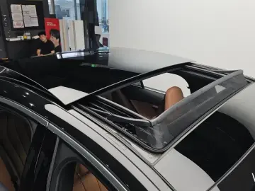 2024 Mercedes-Benz E-Класс с пробегом 9 821 км