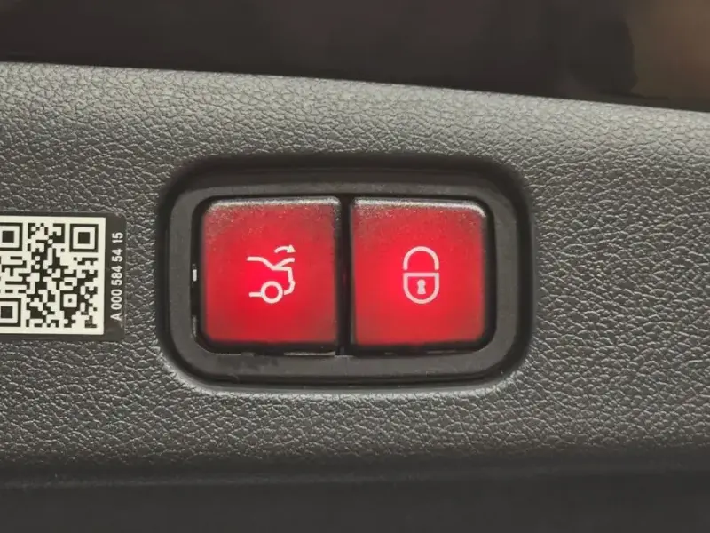 2024 Mercedes-Benz E-Класс с пробегом 9 821 км