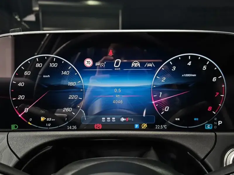 2025 Mercedes-Benz E-Класс с пробегом 4 046 км