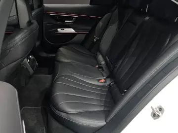 2025 Mercedes-Benz E-Класс с пробегом 4 046 км