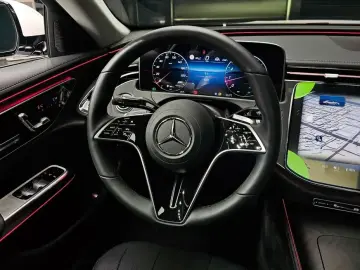 2025 Mercedes-Benz E-Класс с пробегом 4 046 км