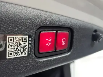 2025 Mercedes-Benz E-Класс с пробегом 4 046 км
