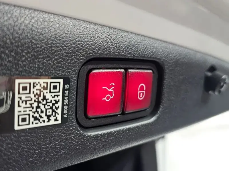 2025 Mercedes-Benz E-Класс с пробегом 4 046 км