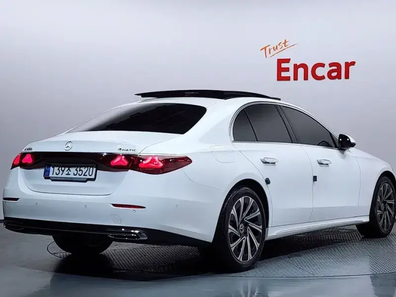 2024 Mercedes-Benz E-Класс с пробегом 17 927 км