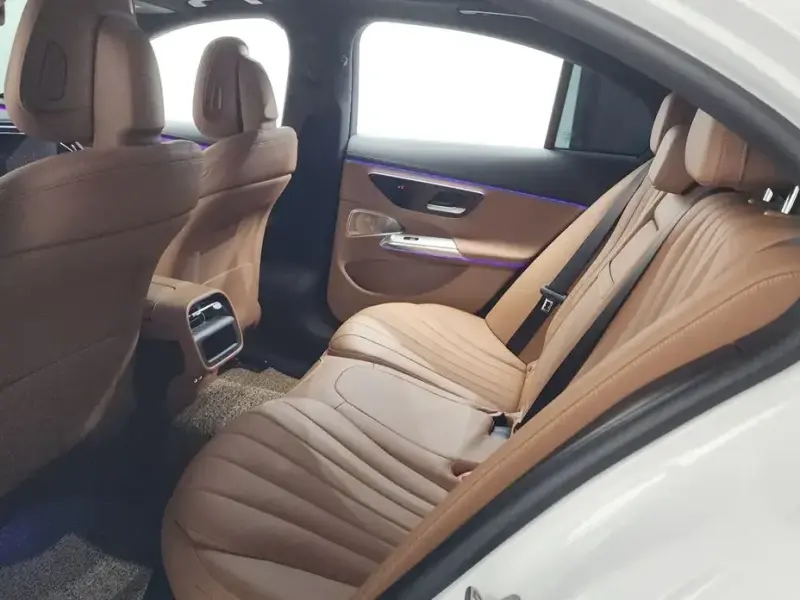 2024 Mercedes-Benz E-Класс с пробегом 17 927 км