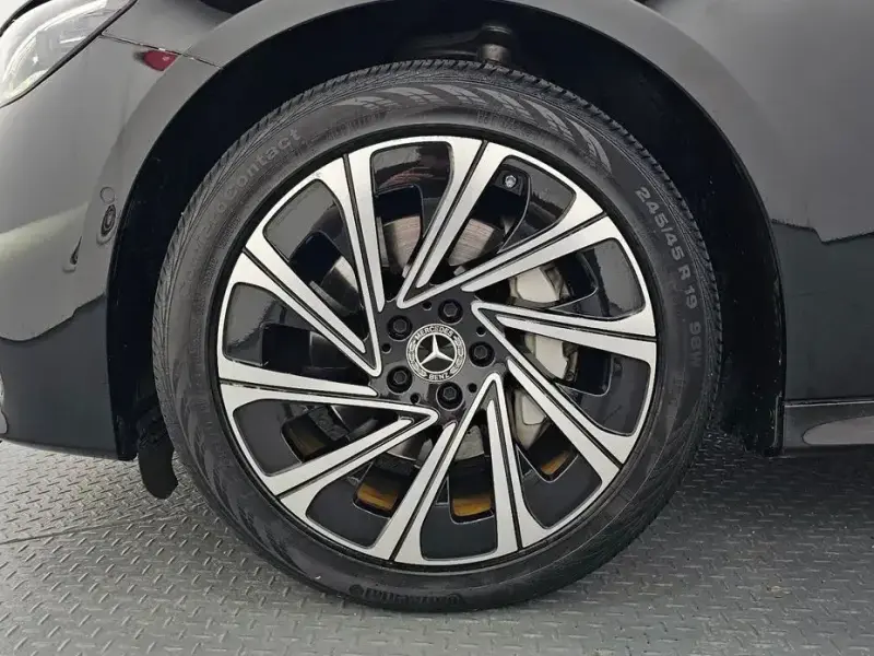 2024 Mercedes-Benz E-Класс с пробегом 26 614 км