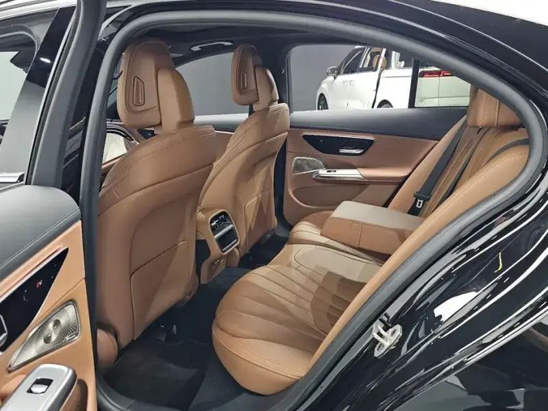 2024 Mercedes-Benz E-Класс с пробегом 26 614 км
