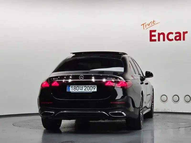 2025 Mercedes-Benz E-Класс с пробегом 6 692 км