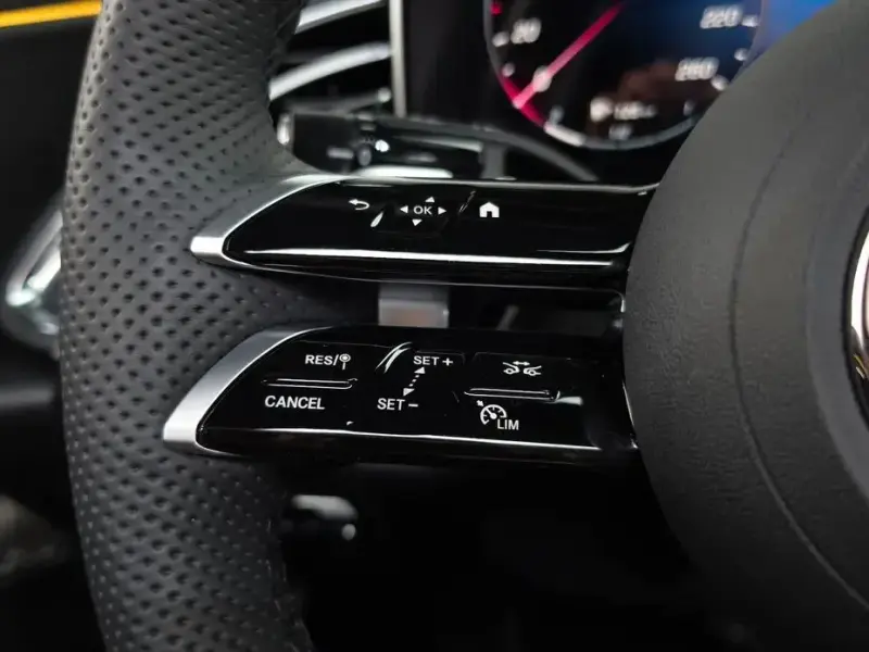 2025 Mercedes-Benz E-Класс с пробегом 6 692 км
