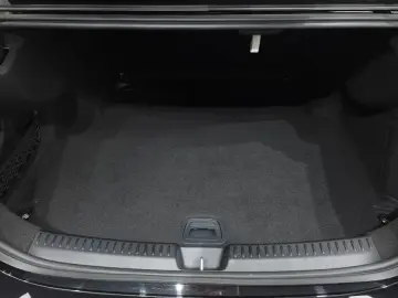 2025 Mercedes-Benz E-Класс с пробегом 6 692 км