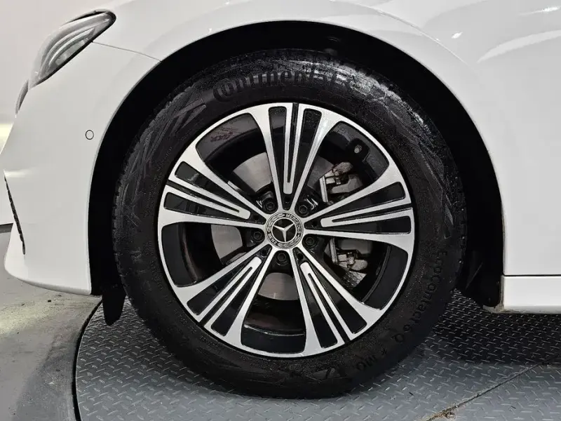 2025 Mercedes-Benz E-Класс с пробегом 3 417 км