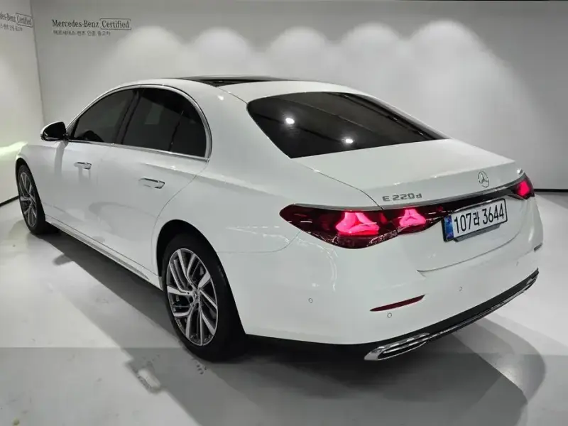 2025 Mercedes-Benz E-Класс с пробегом 9 245 км