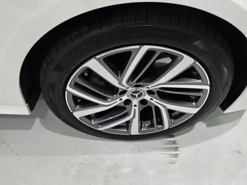 2025 Mercedes-Benz E-Класс с пробегом 9 245 км